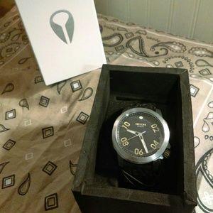 NIB Nixon Ranger Watch 40mm Black/Brass